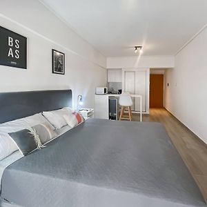 Modern Studio With Amenities In The Heart Of The City -U13